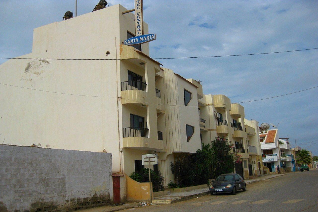 Hotel Central Sal Santa Maria Bagian luar foto