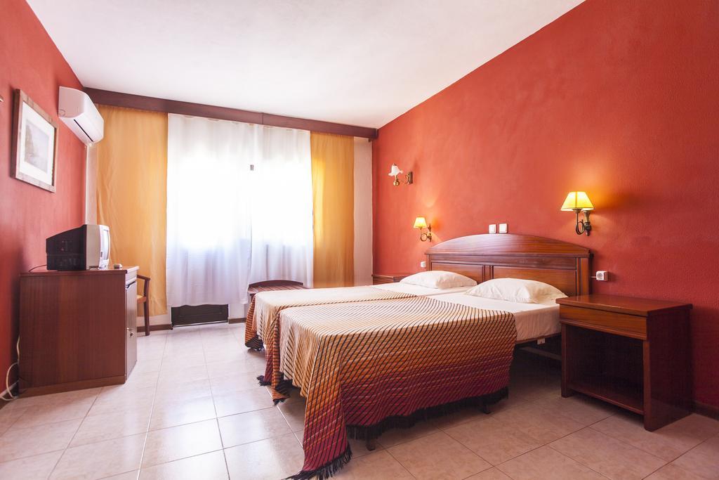Hotel Central Sal Santa Maria Bagian luar foto
