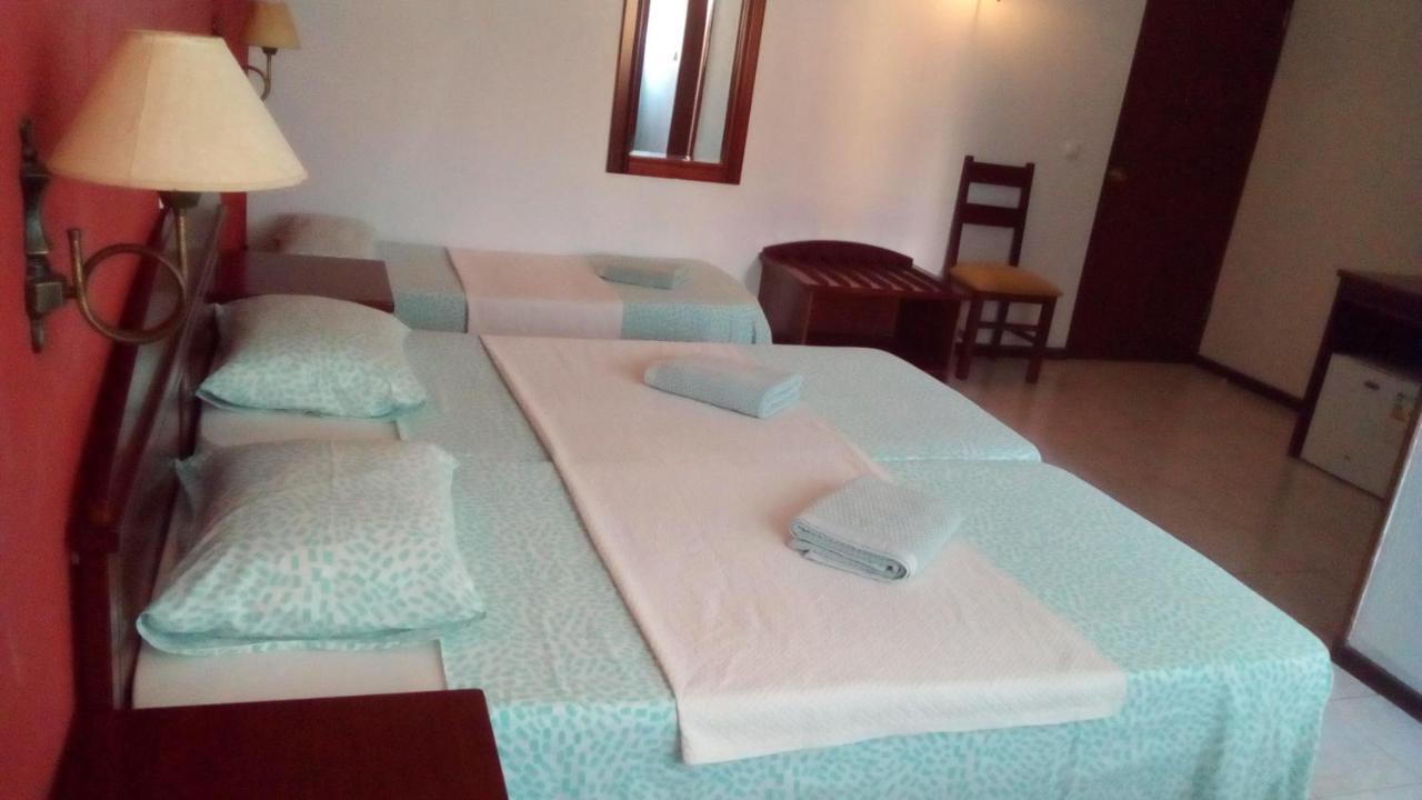 Hotel Central Sal Santa Maria Bagian luar foto